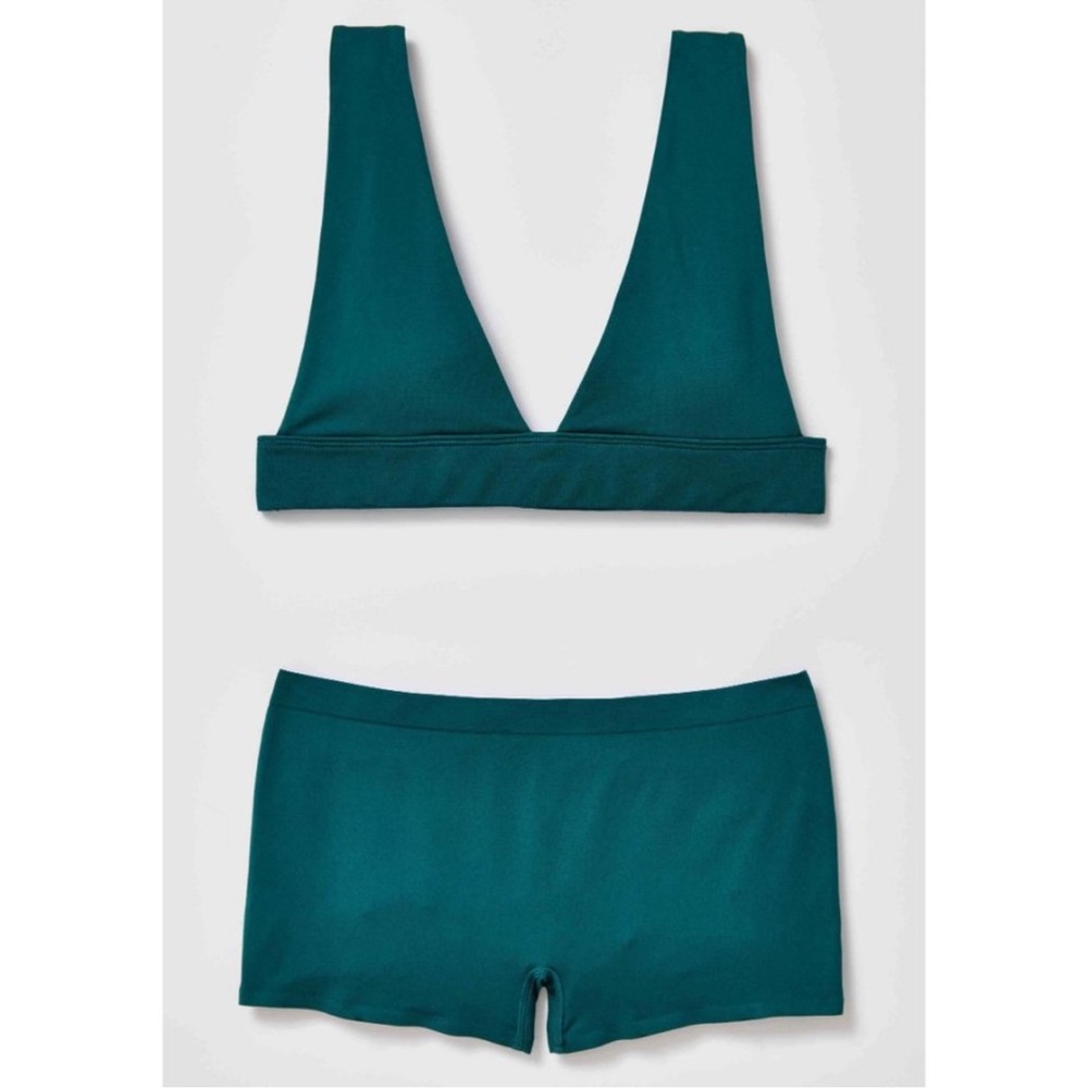 NWT FREE PEOPLE No Show Plunge Bralette / Evergreen - Picture 7 of 7